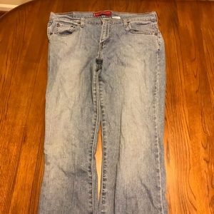 Womens Levi’s